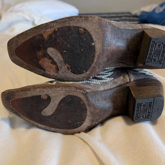 Corral Cross And Wings Cowgirl Boots - Picture 9 of 12